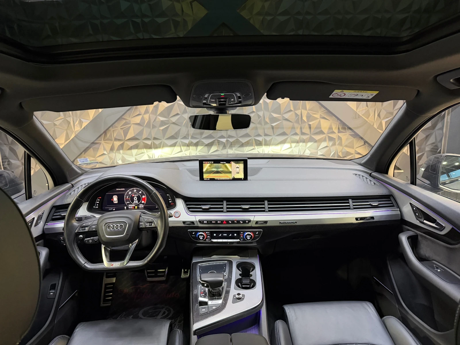 Audi SQ7 QUATTRO* BOSE* HEAD UP* ПАНОРАМА* КАРБОН* , снимка 7 - Автомобили и джипове - 54220614