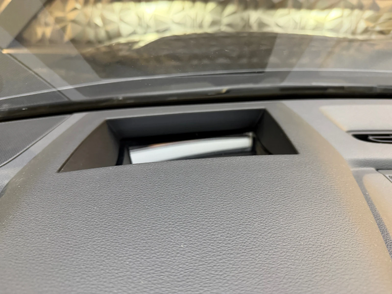 Audi SQ7 QUATTRO* BOSE* HEAD UP* ПАНОРАМА* КАРБОН* , снимка 15 - Автомобили и джипове - 54220614