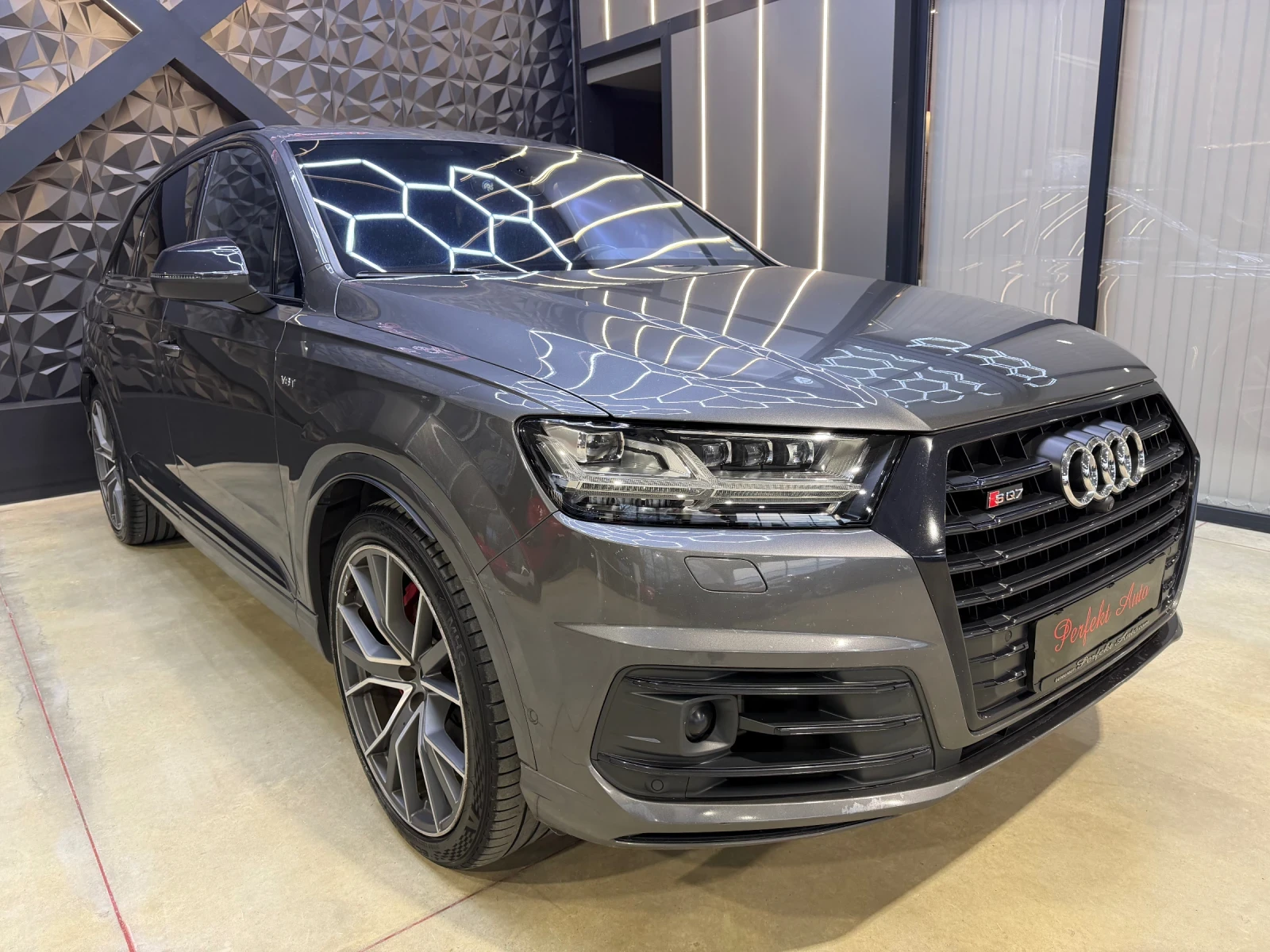 Audi SQ7 QUATTRO* BOSE* HEAD UP* ПАНОРАМА* КАРБОН* 