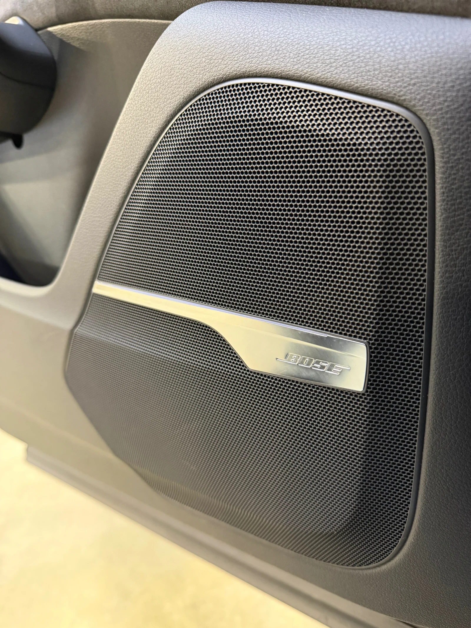 Audi SQ7 QUATTRO* BOSE* HEAD UP* ПАНОРАМА* КАРБОН* , снимка 14 - Автомобили и джипове - 54220614