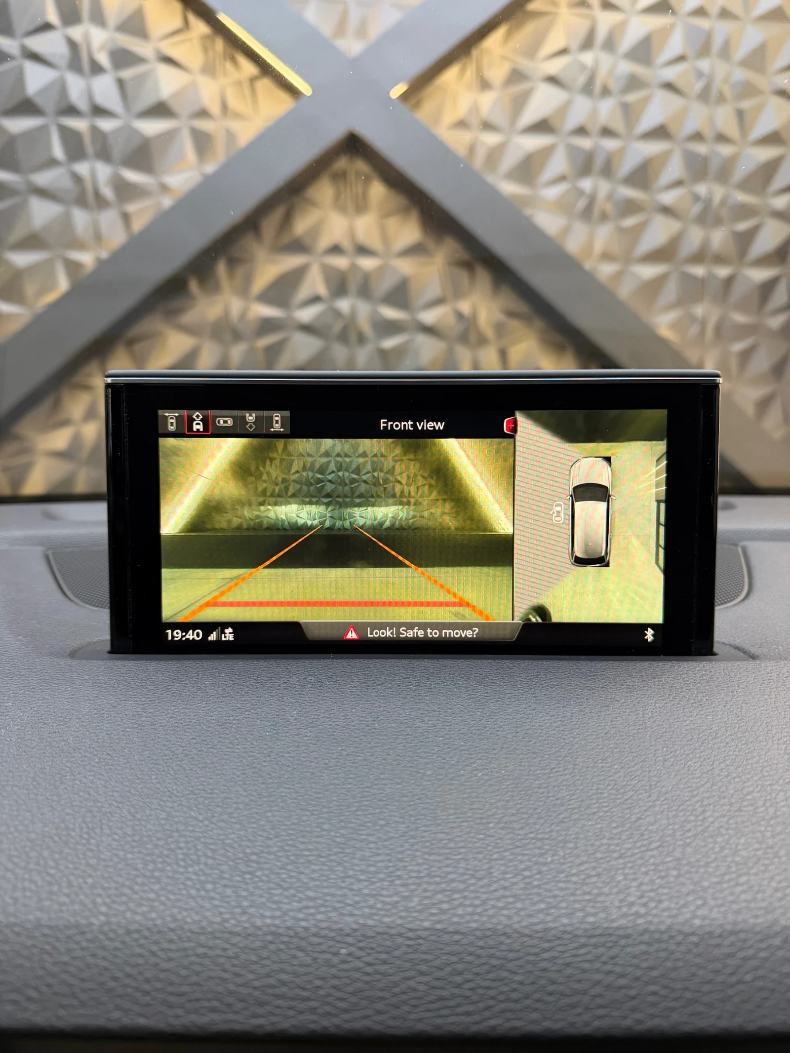 Audi SQ7 QUATTRO* BOSE* HEAD UP* ПАНОРАМА* КАРБОН* , снимка 11 - Автомобили и джипове - 54220614