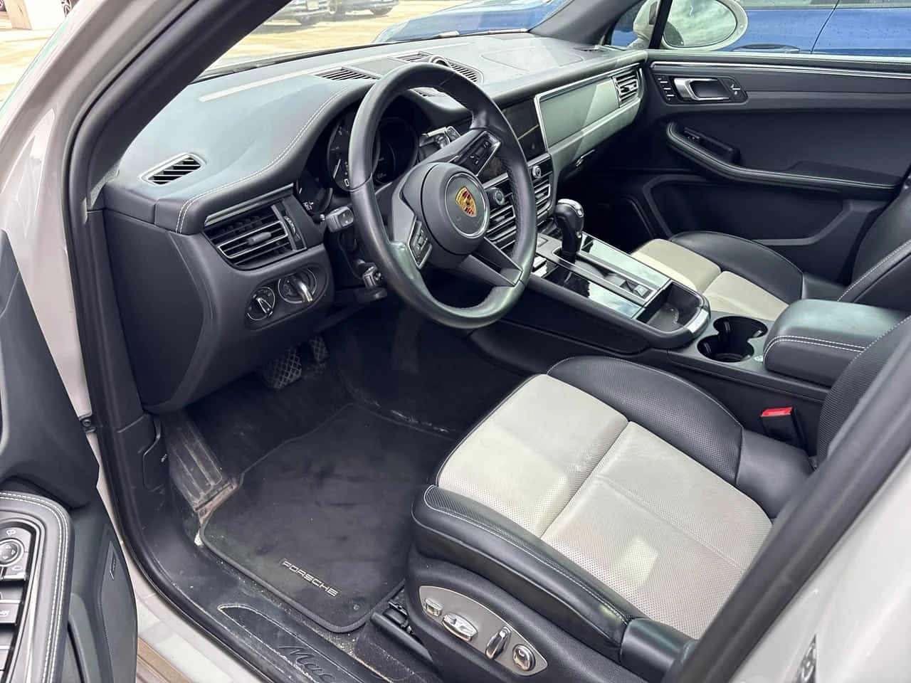 Porsche Macan | DISTRONIC | 360 | ОБДУХВАНЕ | ПАНОРАМА | CARFAX , снимка 5 - Автомобили и джипове - 54373014