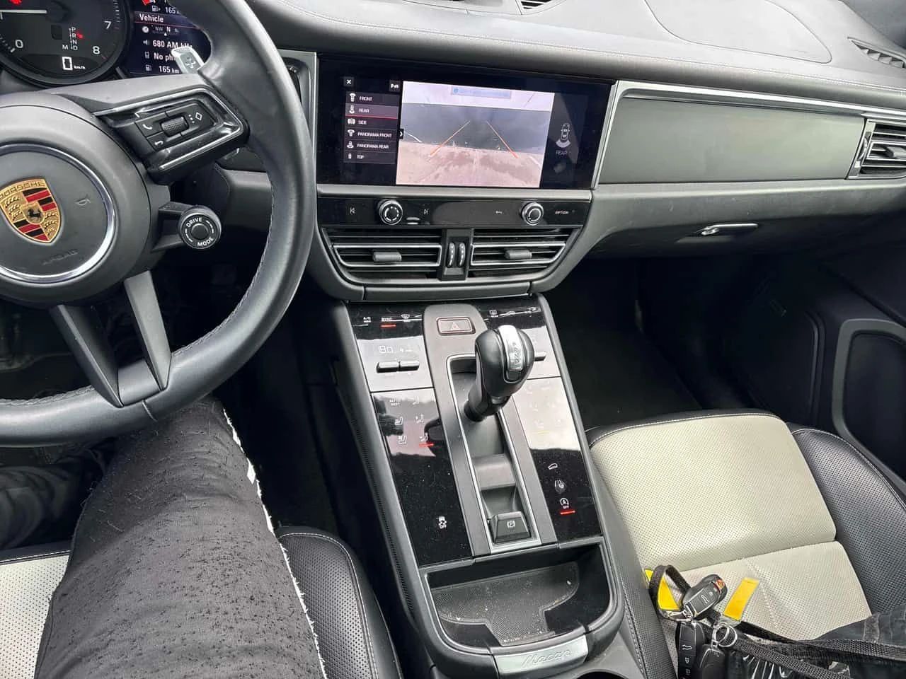 Porsche Macan | DISTRONIC | 360 | ОБДУХВАНЕ | ПАНОРАМА | CARFAX , снимка 9 - Автомобили и джипове - 54373014