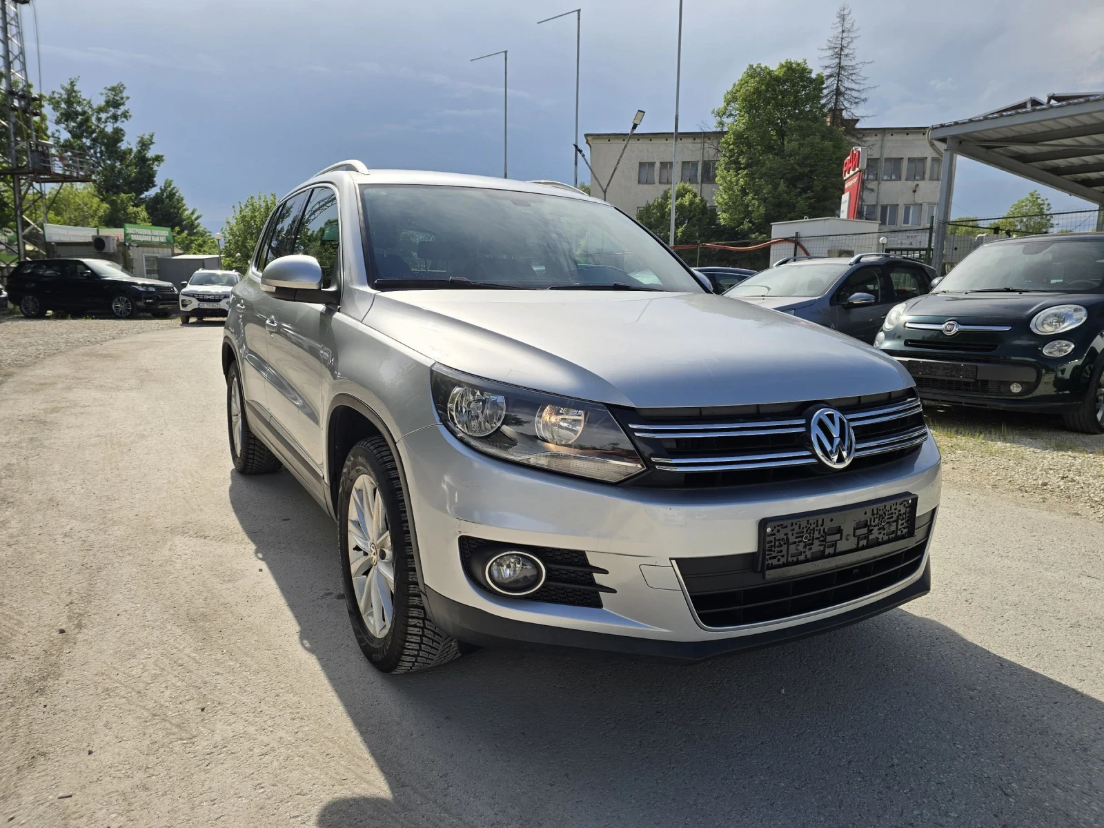 VW Tiguan 2.0TDI 140к.с Sport&Style 4motion DSG, снимка 2 - Автомобили и джипове - 54508703