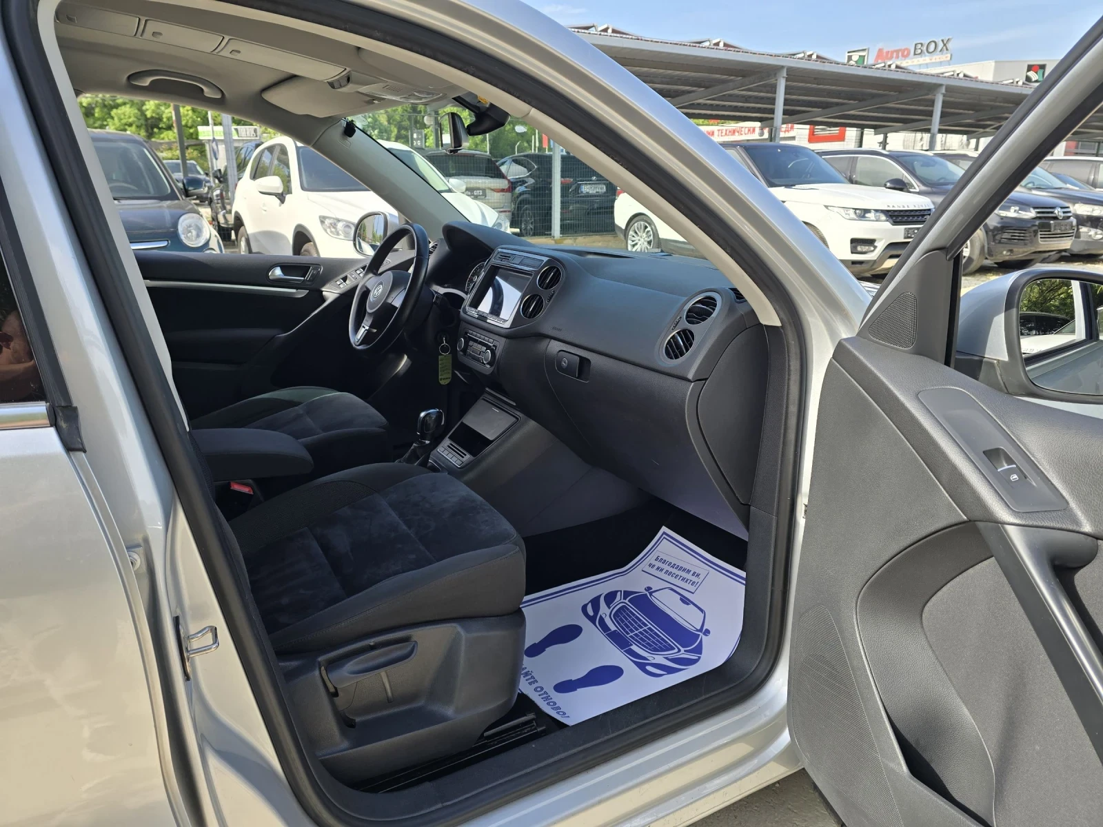 VW Tiguan 2.0TDI 140к.с Sport&Style 4motion DSG, снимка 13 - Автомобили и джипове - 54508703