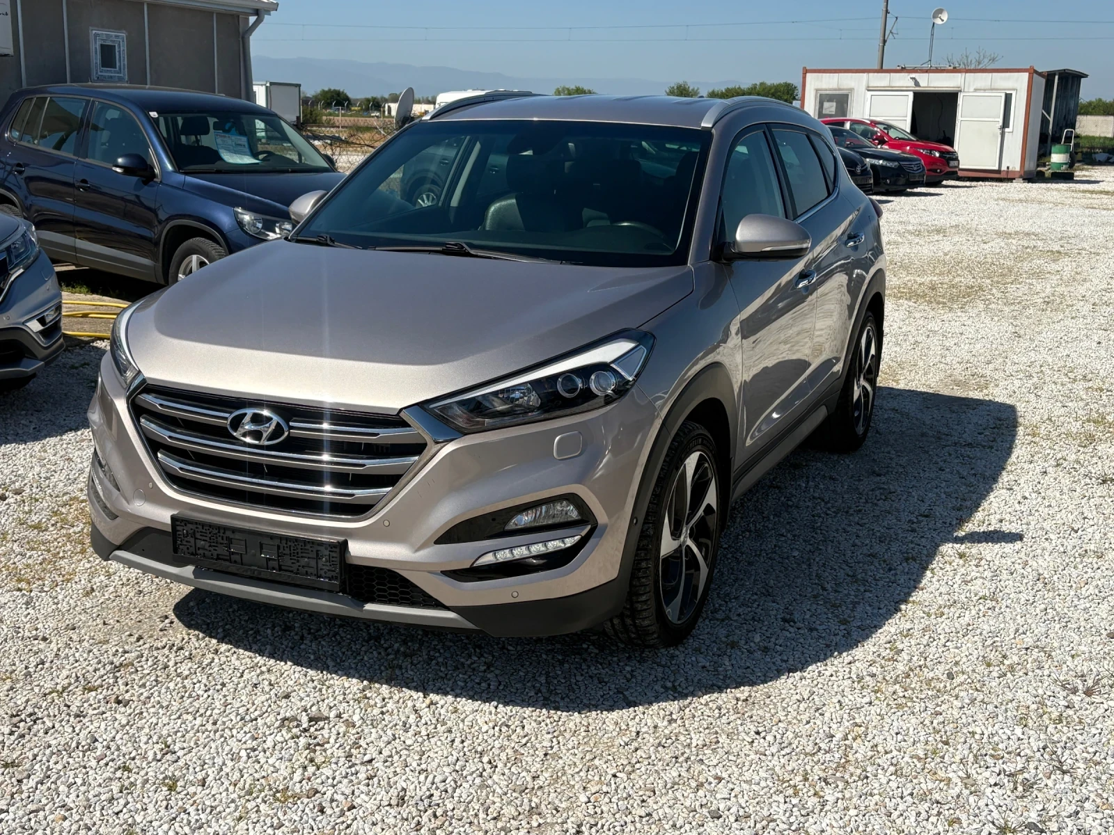 Hyundai Tucson, снимка 2 - Автомобили и джипове - 54693388