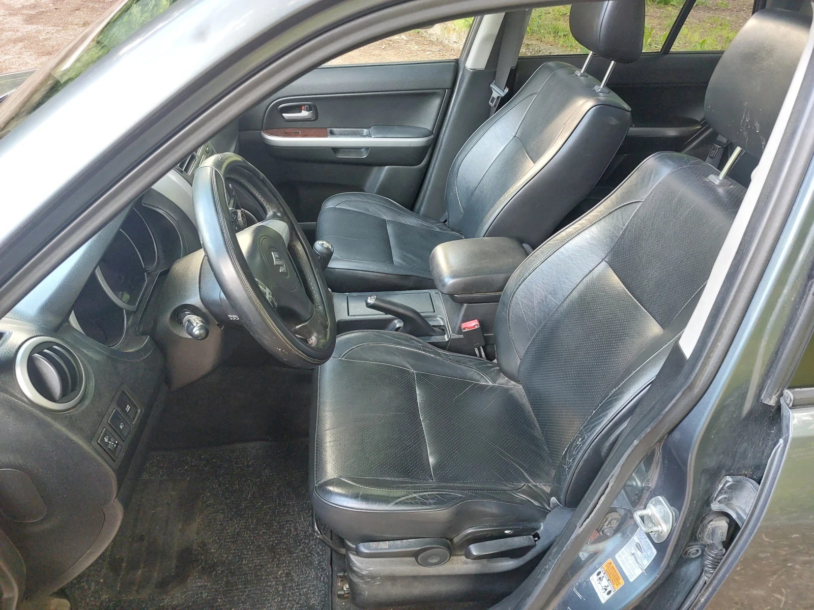 Suzuki Grand vitara, снимка 4 - Автомобили и джипове - 54842187