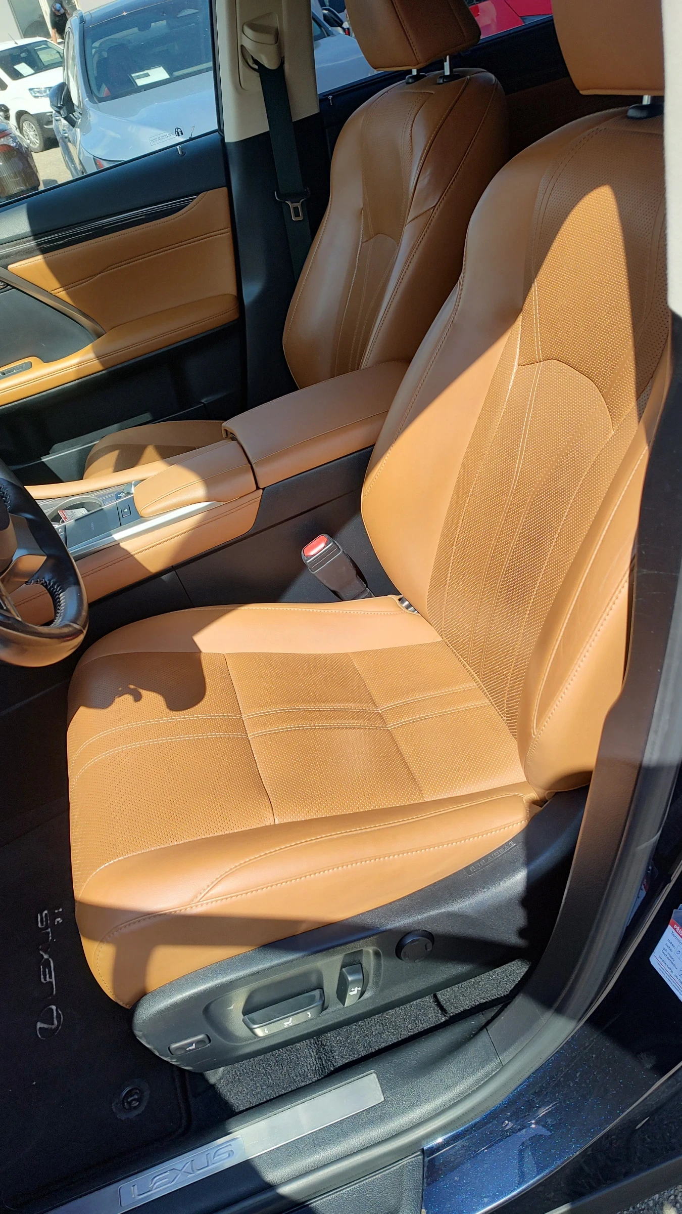 Lexus RX 450h /Facelift/Luxury/360Camera/HUD/Carplay/HHC, снимка 7 - Автомобили и джипове - 55138638