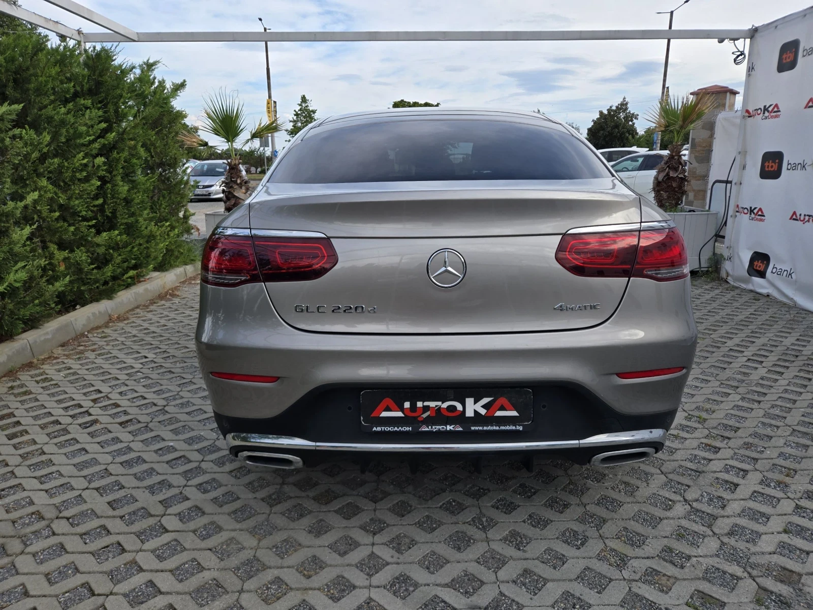 Mercedes-Benz GLC 220 2.2CDI-194кс/COUPE/AMG LINE/DIGITAL/FACE/4MATIC , снимка 4 - Автомобили и джипове - 55211872