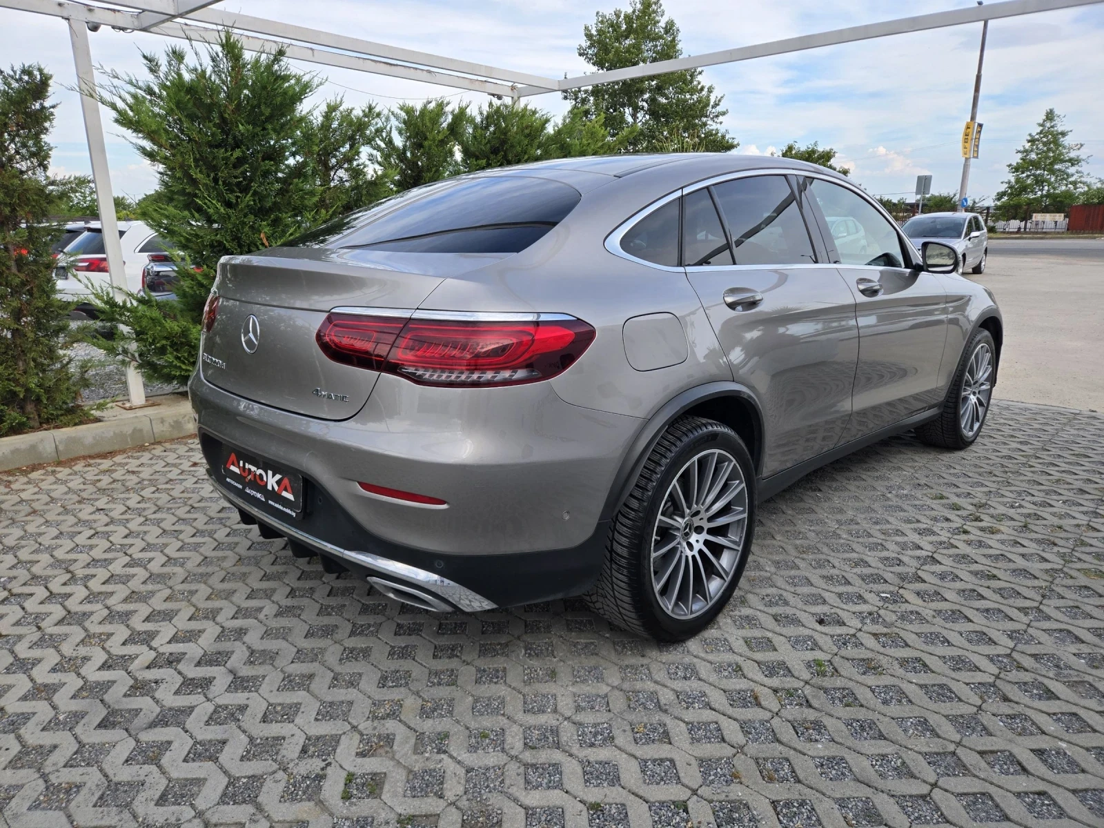 Mercedes-Benz GLC 220 2.2CDI-194кс/COUPE/AMG LINE/DIGITAL/FACE/4MATIC , снимка 3 - Автомобили и джипове - 55211872