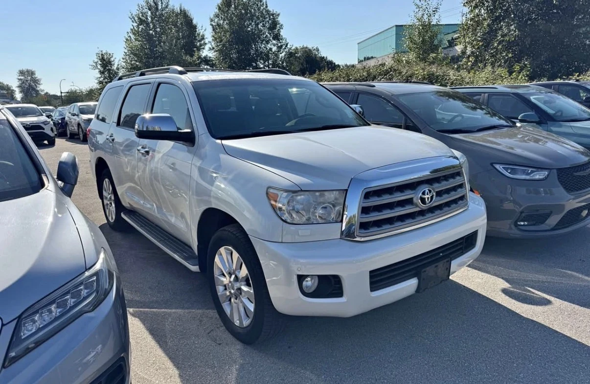 Toyota Sequoia PLATINUM | AWD | 7 МЕСТА | CARFAX | , снимка 3 - Автомобили и джипове - 55597192