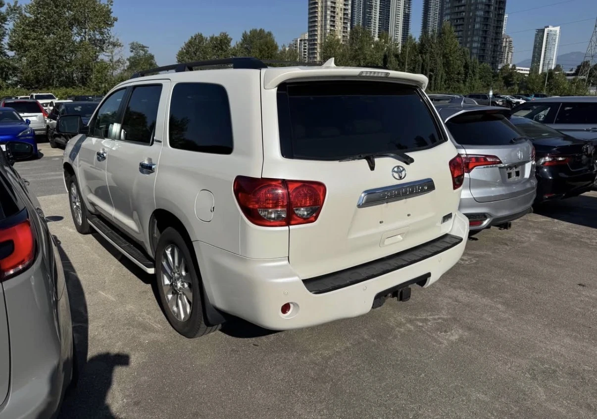 Toyota Sequoia PLATINUM | AWD | 7 МЕСТА | CARFAX | , снимка 5 - Автомобили и джипове - 55597192