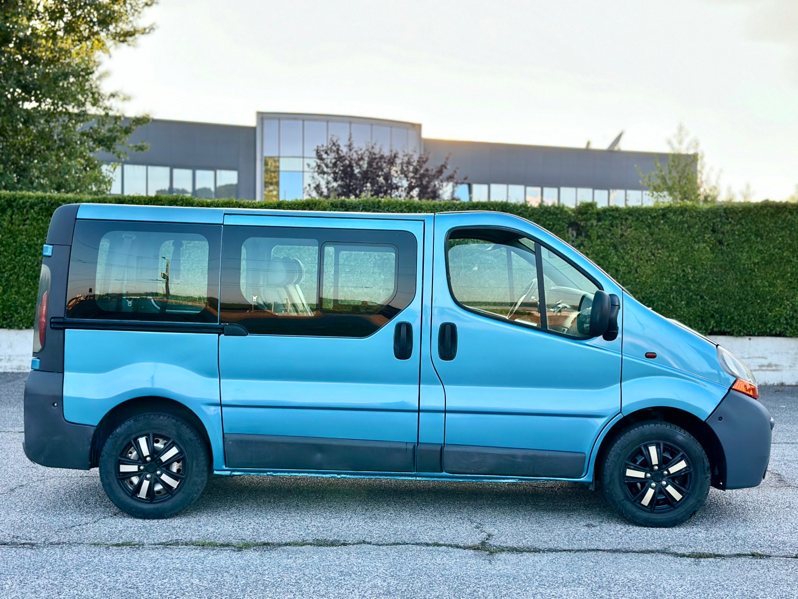 Renault Trafic 1.9DCI * КЛИМАТИК*  - изображение 4