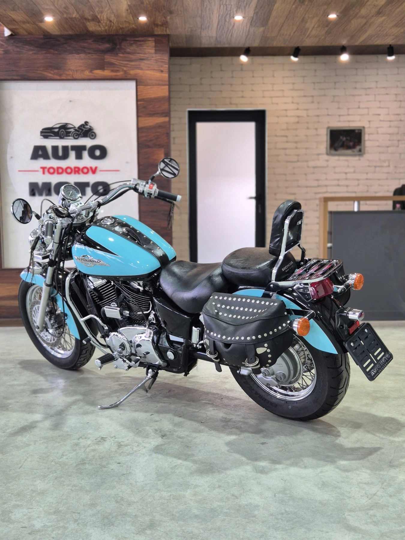 Honda Shadow VT1100 C2 Категория А2!!! Нов внос ШВЕЙЦАРИЯ! ТОП!, снимка 5 - Мотоциклети и мототехника - 55190486