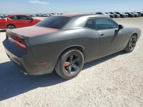 Dodge Challenger  CHALLENGER R/T , снимка 2