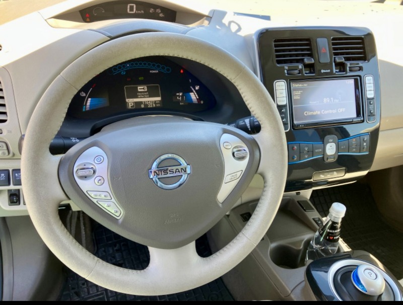 Nissan Leaf , снимка 13 - Автомобили и джипове - 46303849