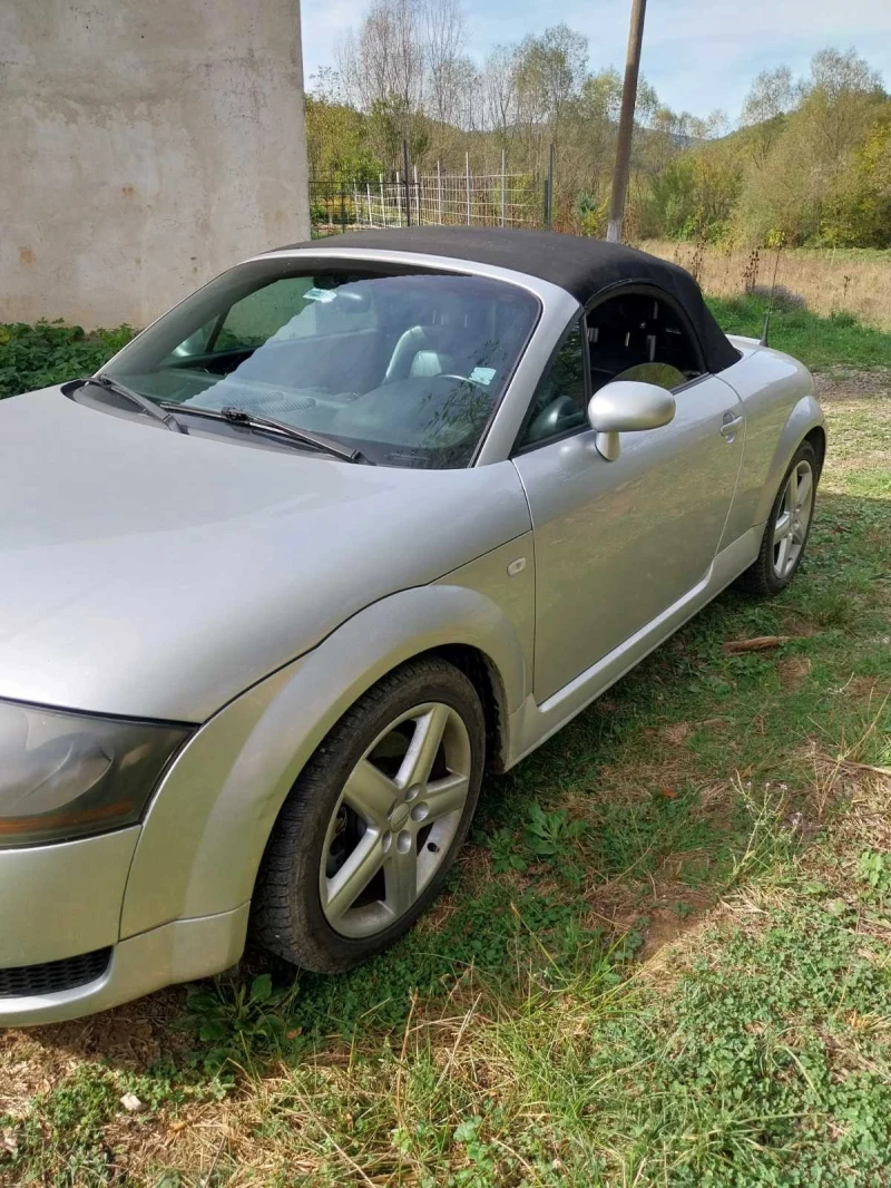 Audi Tt 1.8 т, снимка 2 - Автомобили и джипове - 47523725