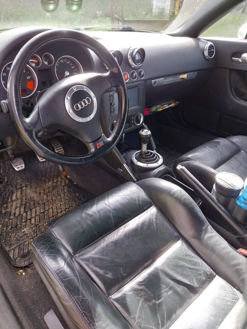 Audi Tt 1.8 т, снимка 5 - Автомобили и джипове - 47523725