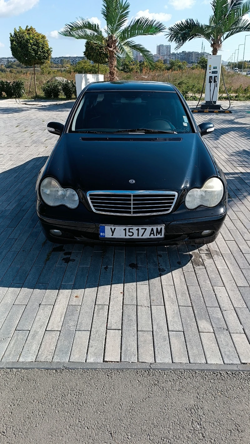 Mercedes-Benz C 180, снимка 1 - Автомобили и джипове - 47596382