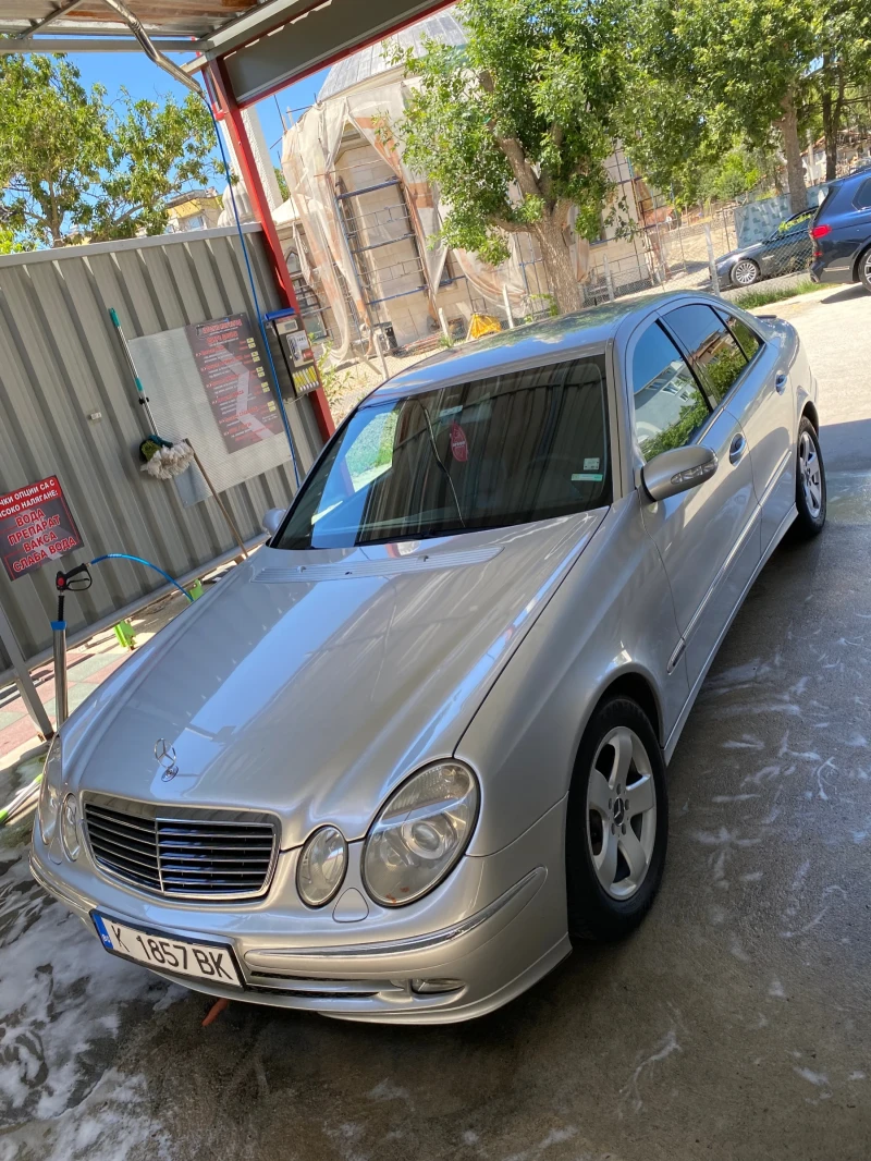 Mercedes-Benz E 270 Avantgarde, снимка 7 - Автомобили и джипове - 47751883