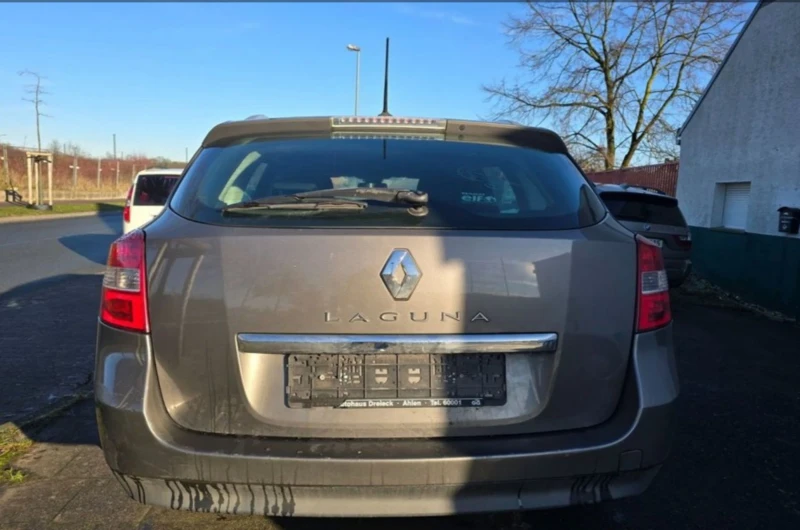 Renault Laguna 2.0 Бензин 140 кс, снимка 6 - Автомобили и джипове - 48633768