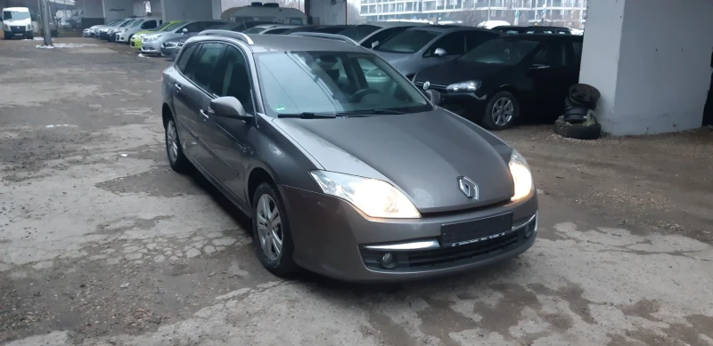 Renault Laguna 2.0 Бензин 140 кс, снимка 3 - Автомобили и джипове - 49195255