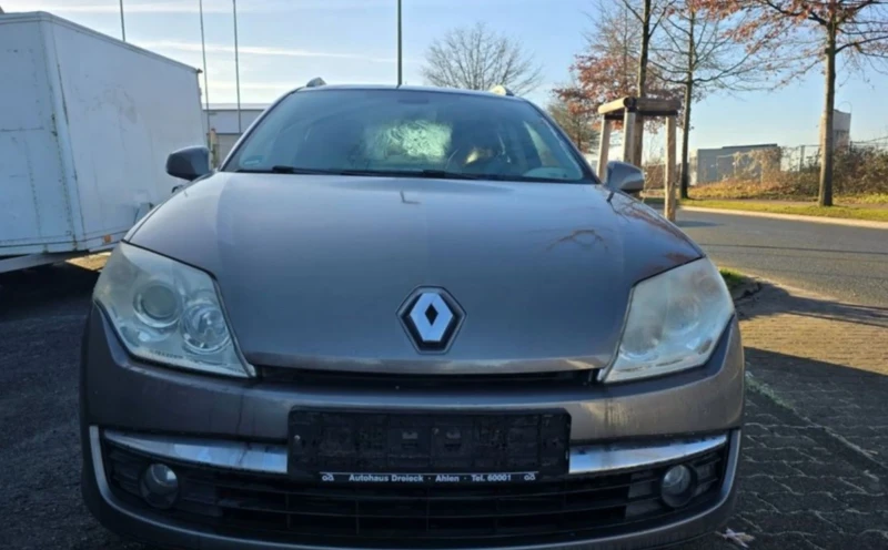 Renault Laguna 2.0 Бензин 140 кс, снимка 4 - Автомобили и джипове - 48633768