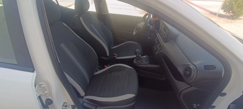 Hyundai I10 1.2i Automatic 2021 г., снимка 15 - Автомобили и джипове - 52024187