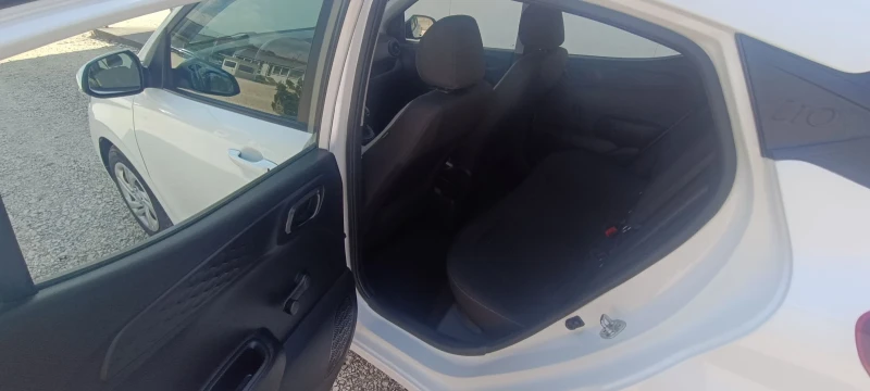 Hyundai I10 1.2i Automatic 2021 г., снимка 7 - Автомобили и джипове - 52024187