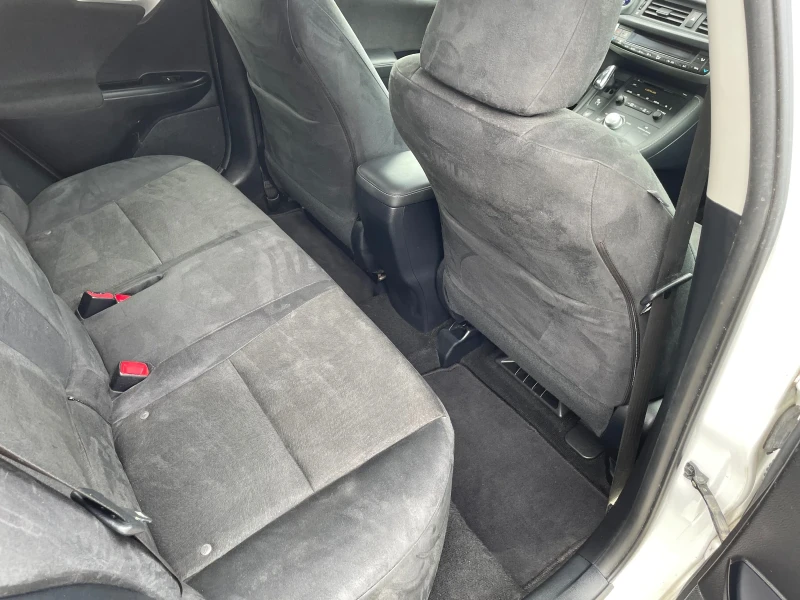 Lexus CT 200h, снимка 11 - Автомобили и джипове - 52524439