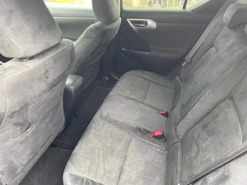 Lexus CT 200h, снимка 8 - Автомобили и джипове - 52524439