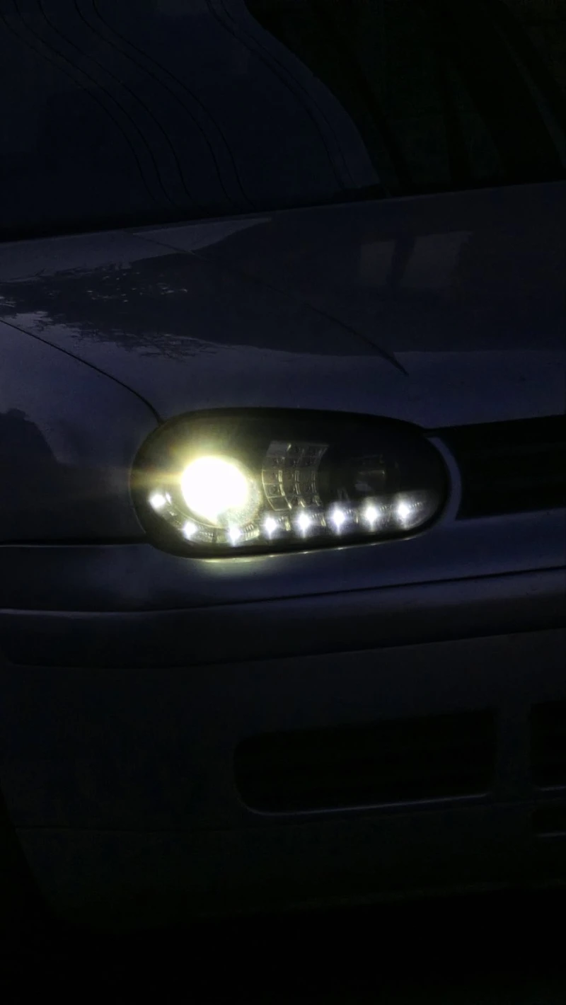 VW Golf, снимка 8 - Автомобили и джипове - 53231235