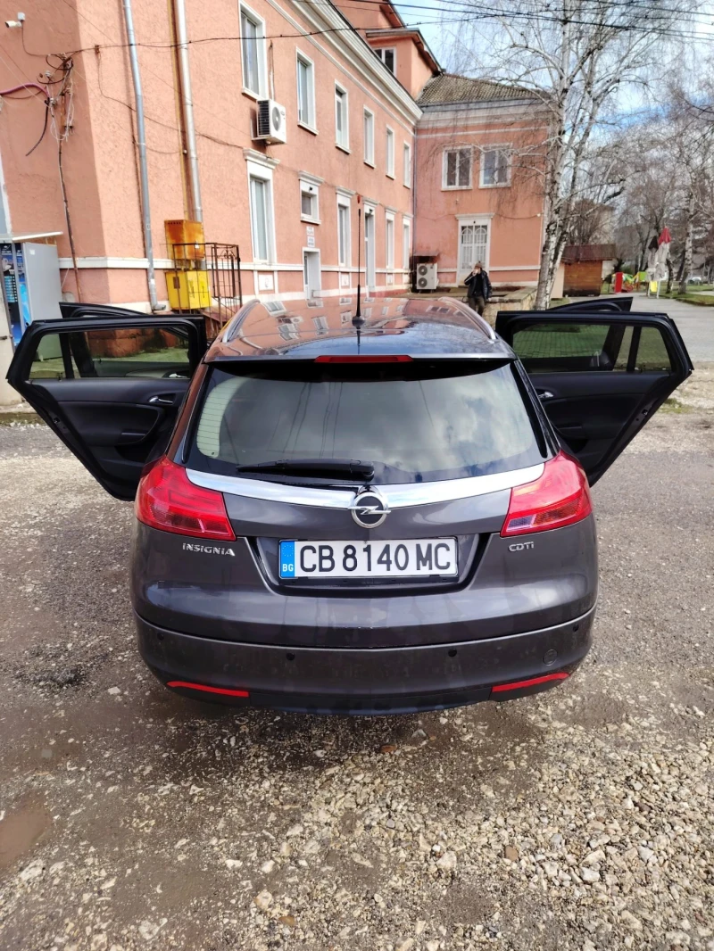 Opel Insignia, снимка 5 - Автомобили и джипове - 53403747
