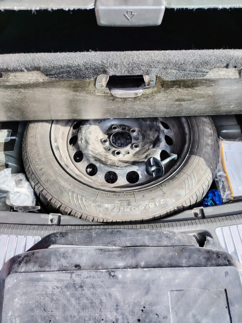 Opel Insignia, снимка 13 - Автомобили и джипове - 53403747