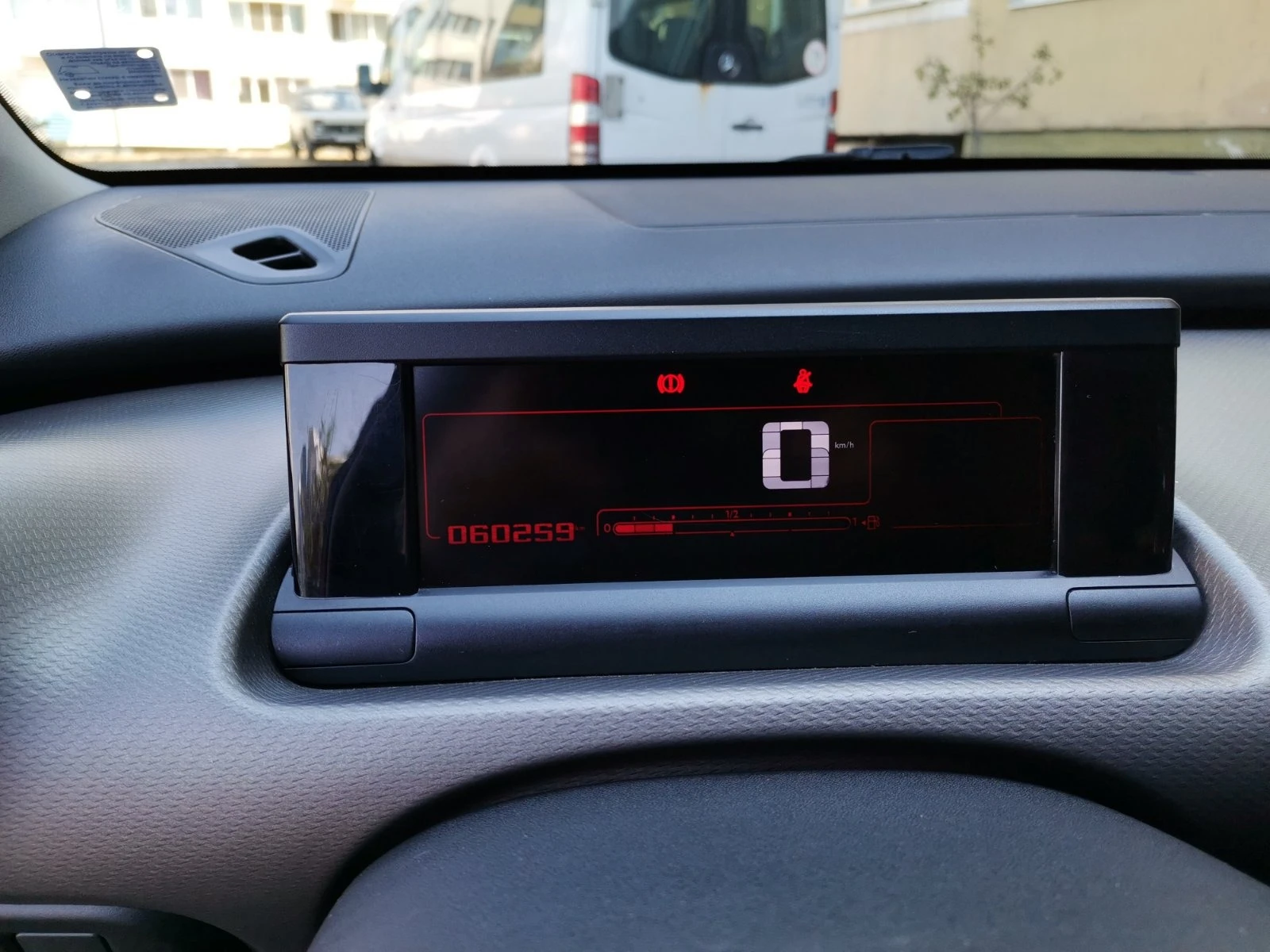 Citroen C4 Cactus  - изображение 6