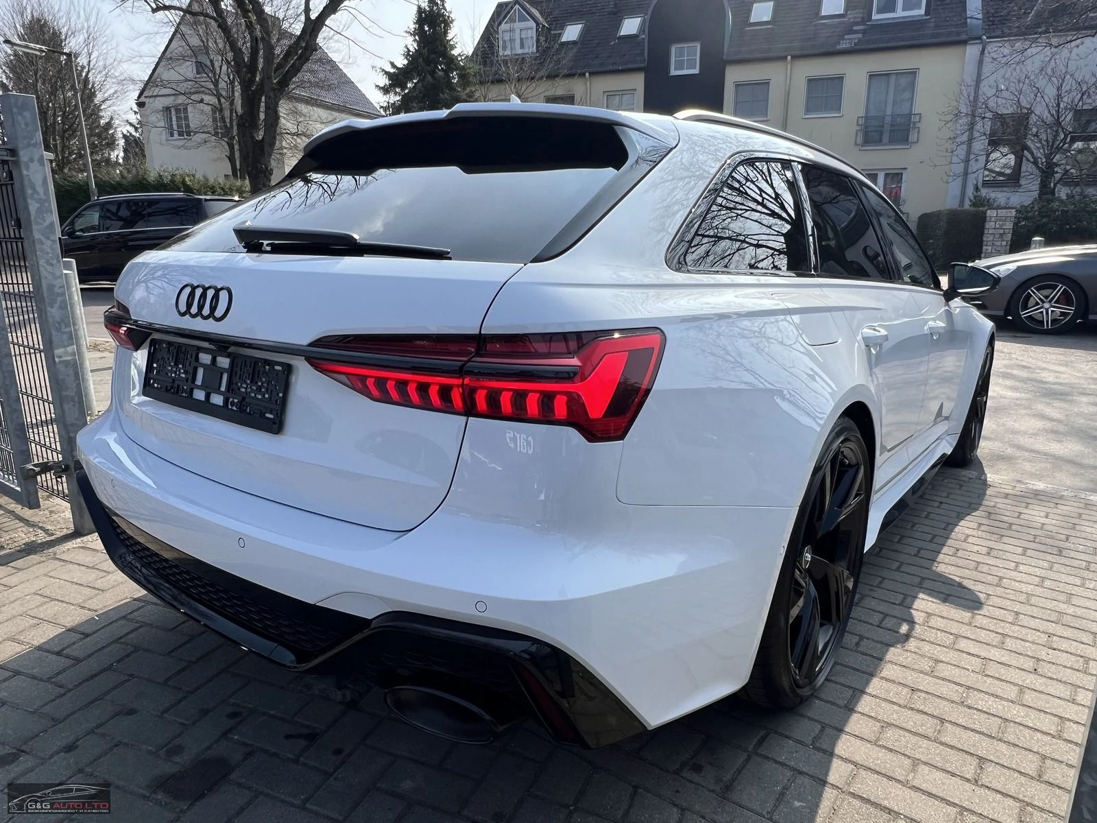 Audi Rs6 600HP/PANO/B&O/ACCHUD/SOFT/KEY/360/302v - изображение 8