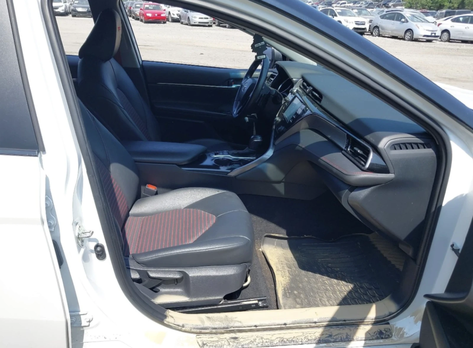 Toyota Camry Trd Edition, клип двигател - изображение 3