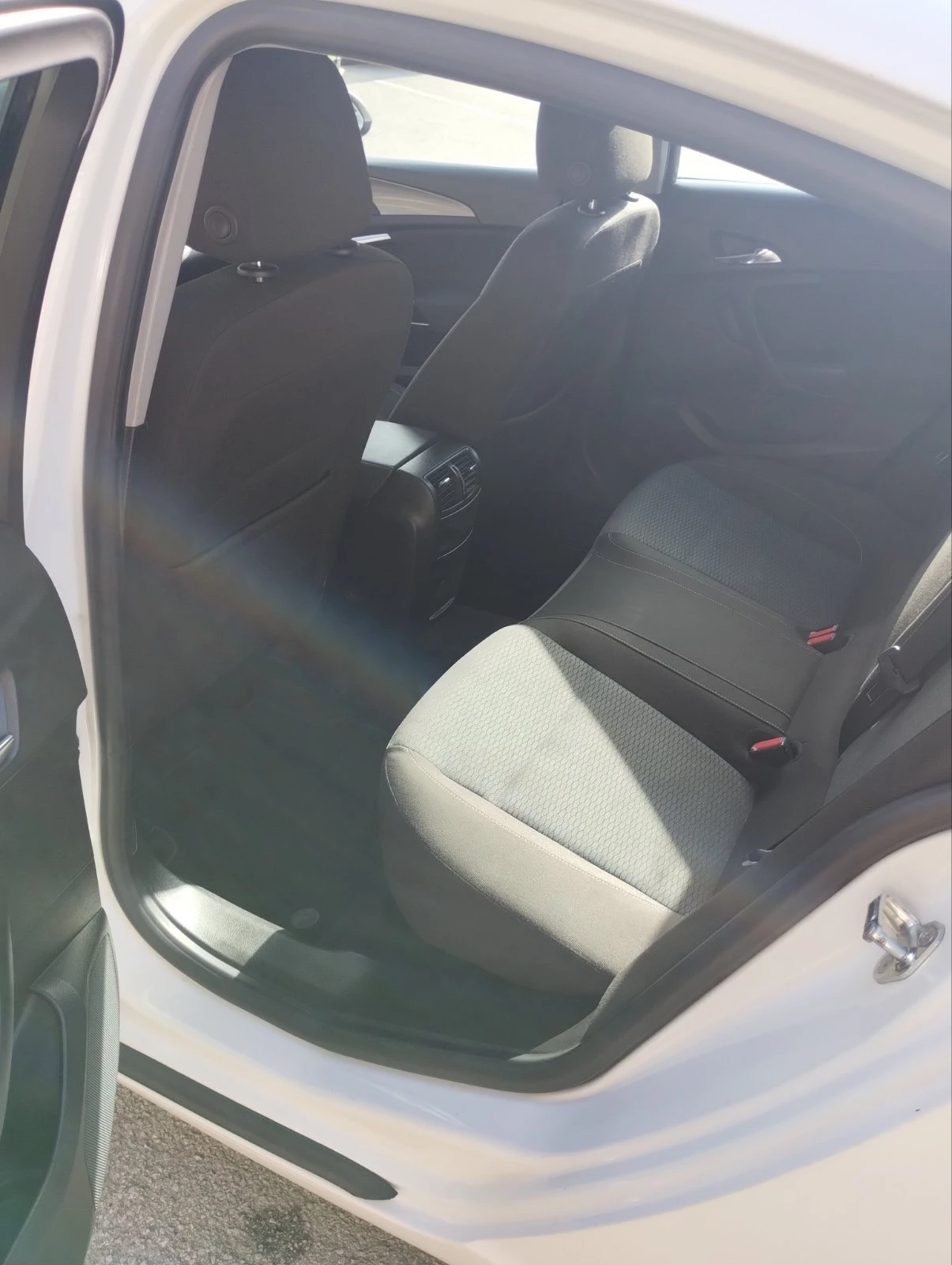 Opel Insignia | Mobile.bg — изображение 12