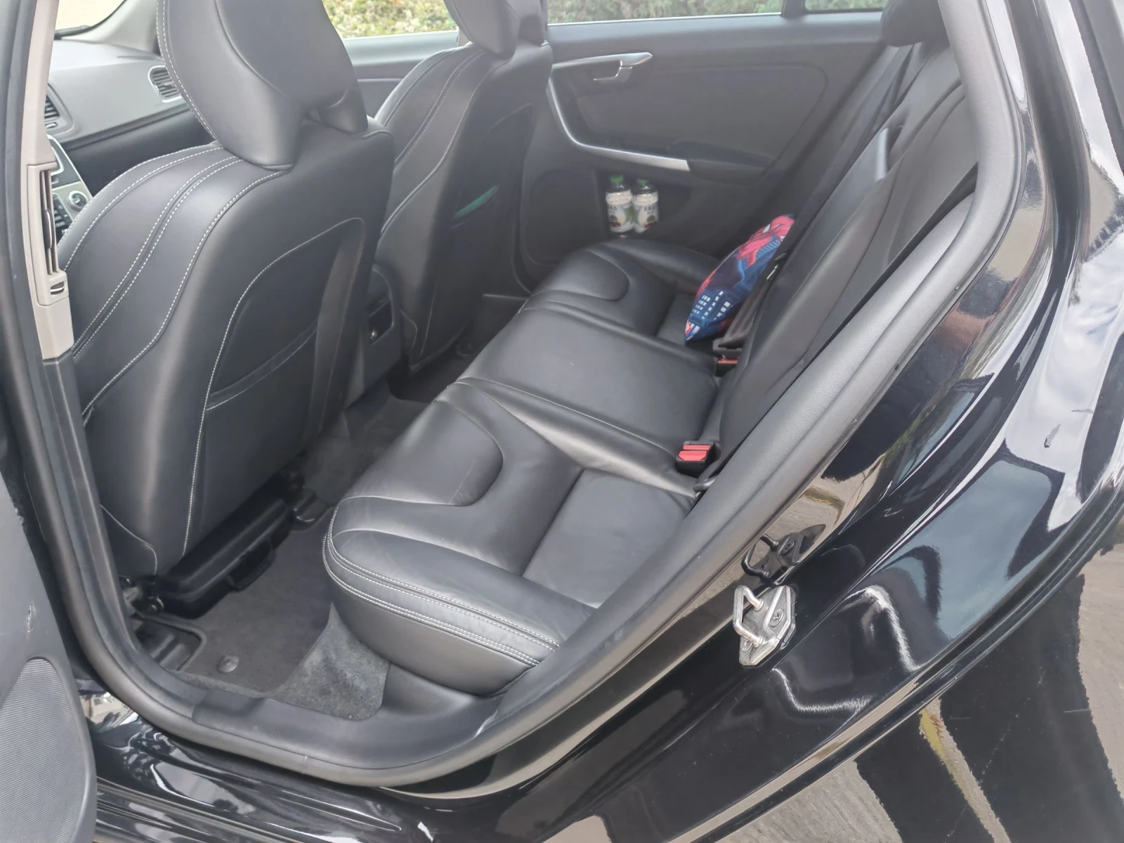 Volvo V60 2.4 D6 PLUG IN HYBRID 4X4 | Mobile.bg   11