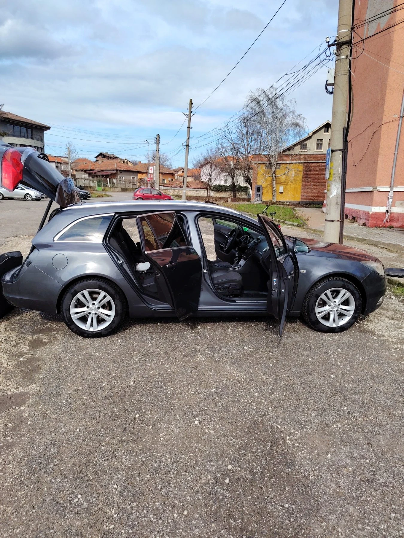 Opel Insignia, снимка 6 - Автомобили и джипове - 53403747