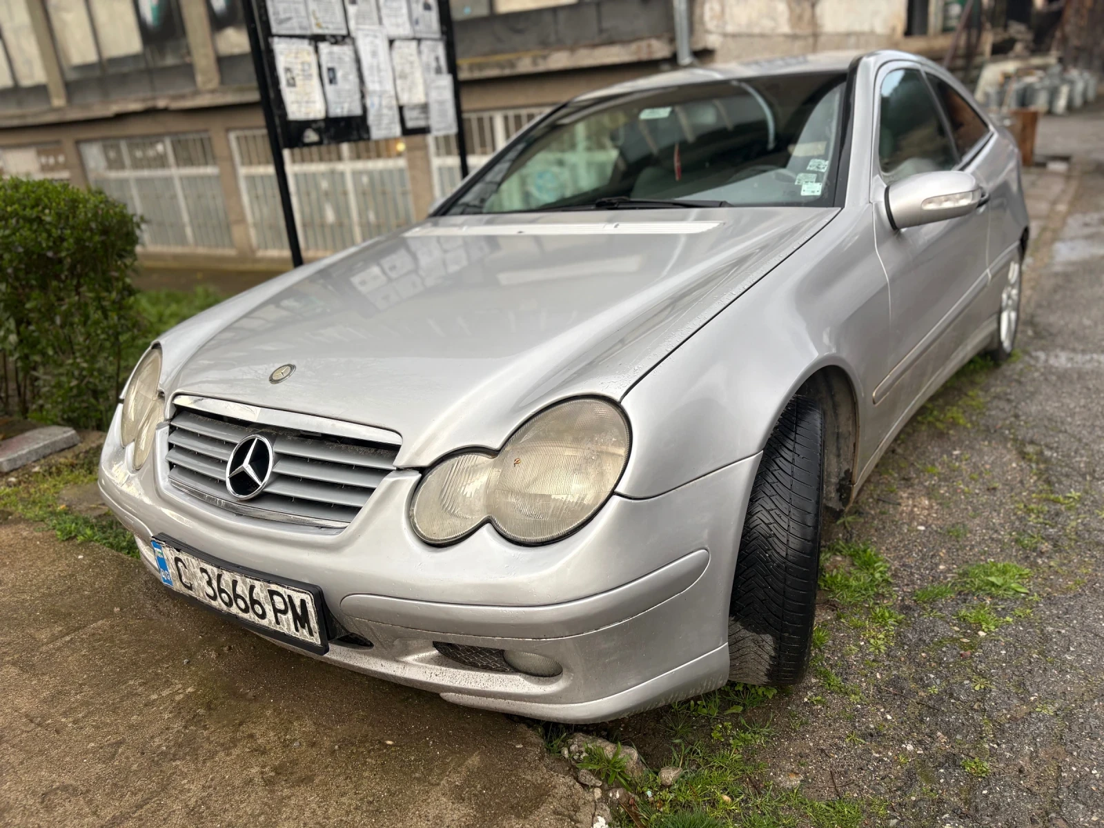 Mercedes-Benz C 200, снимка 3 - Автомобили и джипове - 54095823