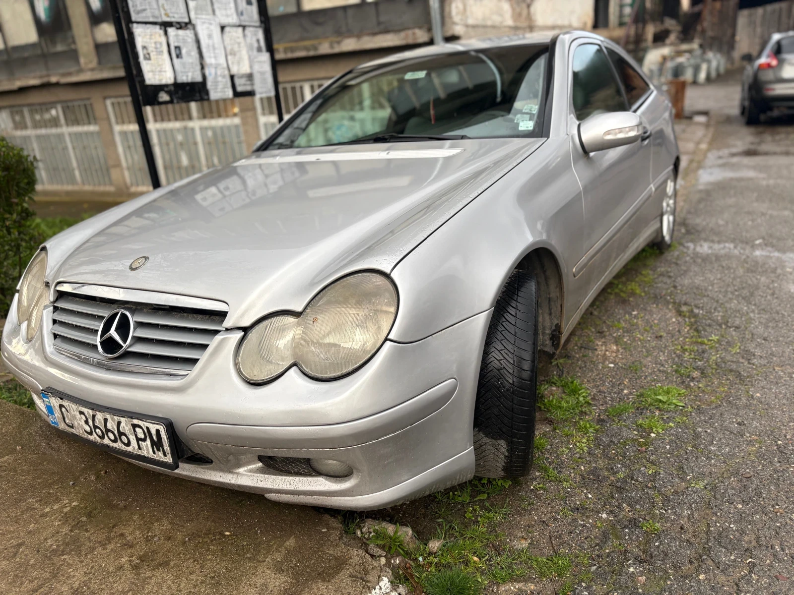 Mercedes-Benz C 200, снимка 4 - Автомобили и джипове - 54095823
