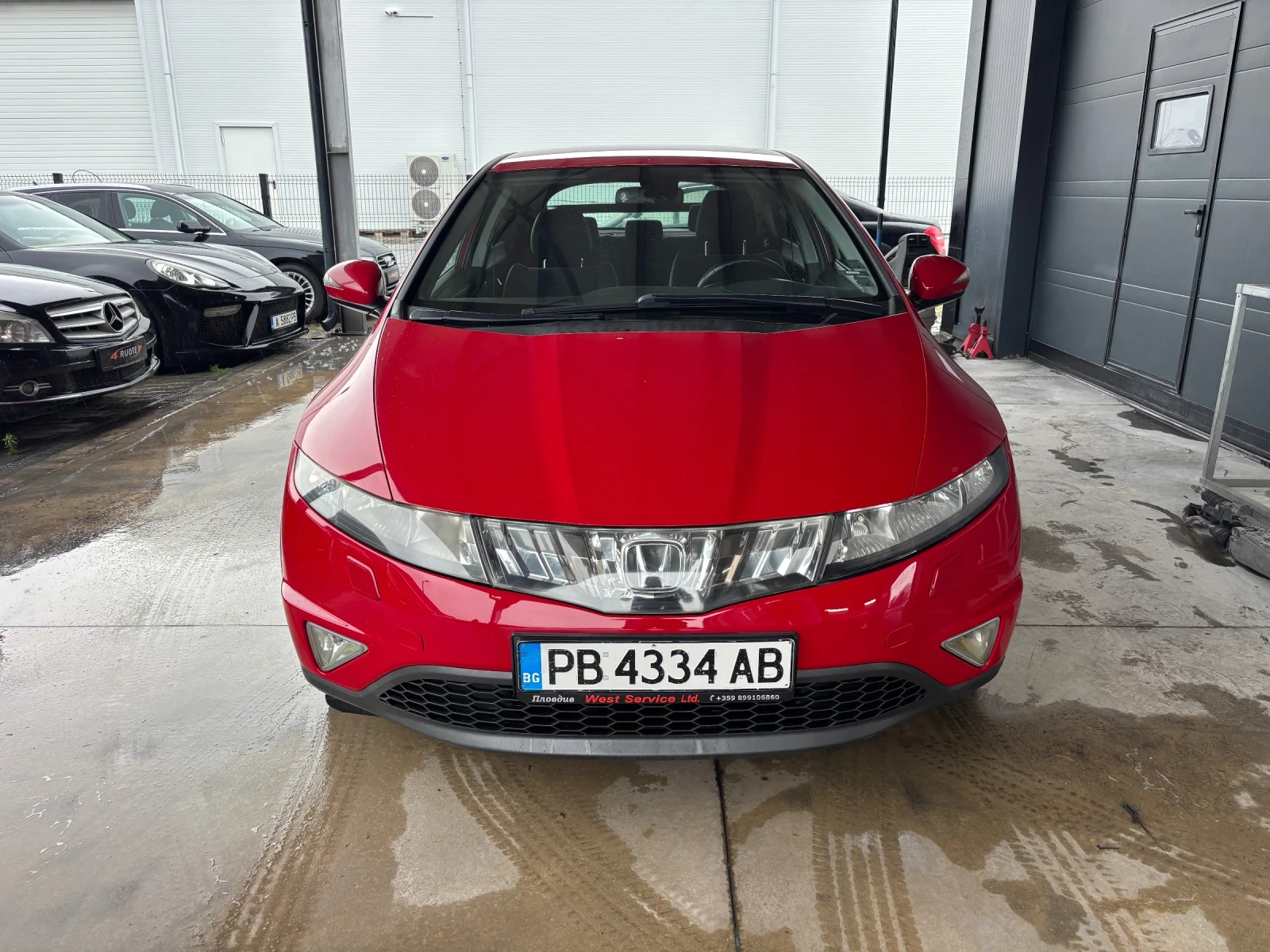 Honda Civic 1.8i LPG Automatic, снимка 2 - Автомобили и джипове - 54884351