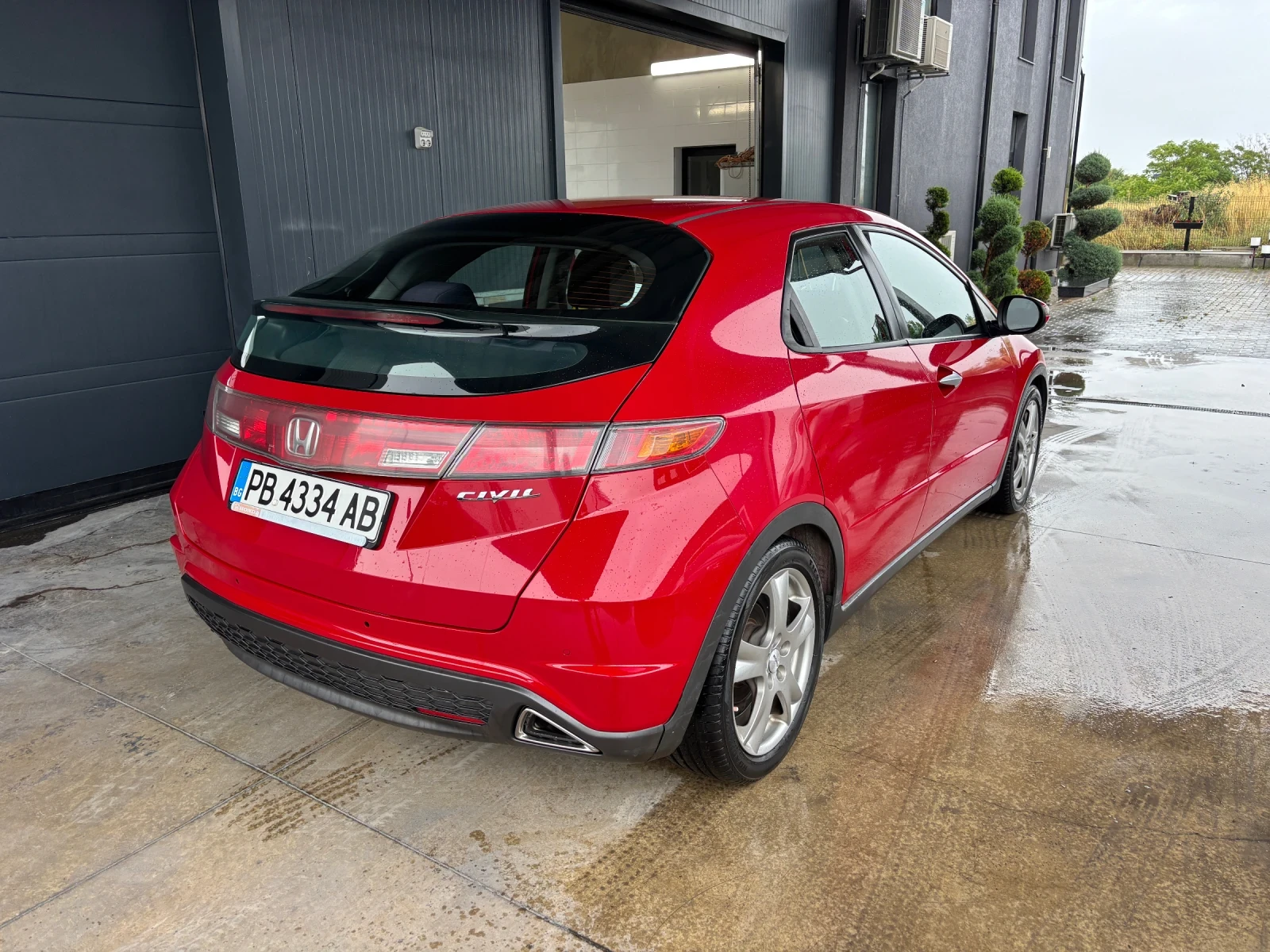 Honda Civic 1.8i LPG Automatic, снимка 4 - Автомобили и джипове - 54884351