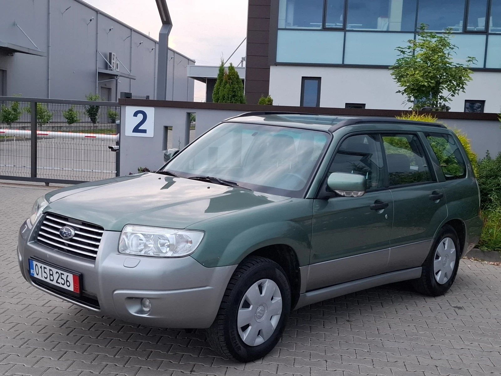 Subaru Forester 2.0i* (156кс)* * FACELIFT* * HOB BHOC* * , снимка 4 - Автомобили и джипове - 55015918