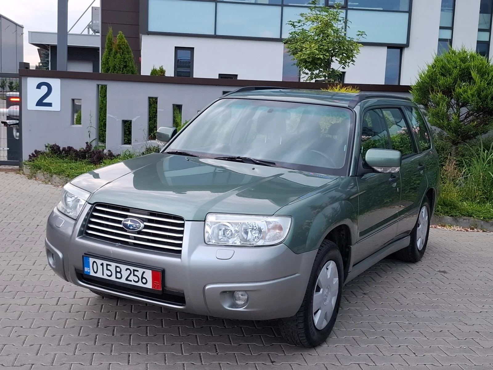Subaru Forester 2.0i* (156кс)* * FACELIFT* * HOB BHOC* * , снимка 2 - Автомобили и джипове - 55015918