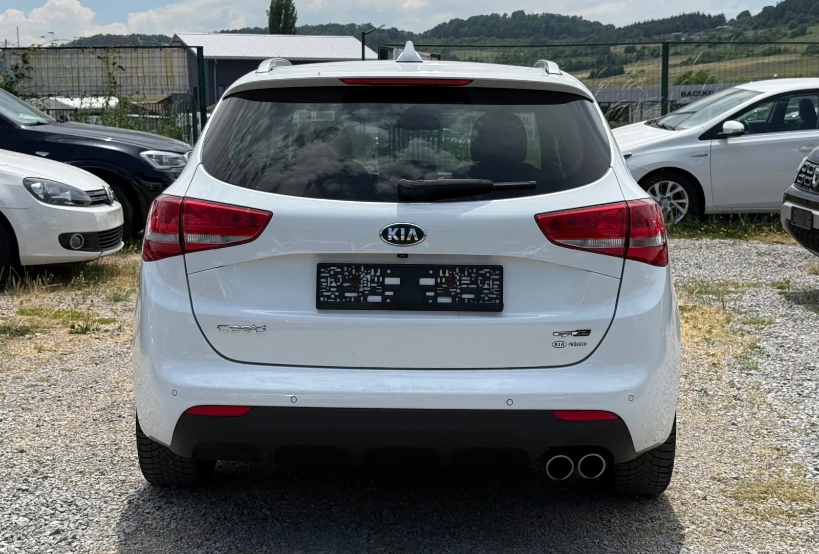 Kia Ceed 1.6CRDi* GT-Line* Navi* Camera* Heated(All)* , снимка 6 - Автомобили и джипове - 55101332