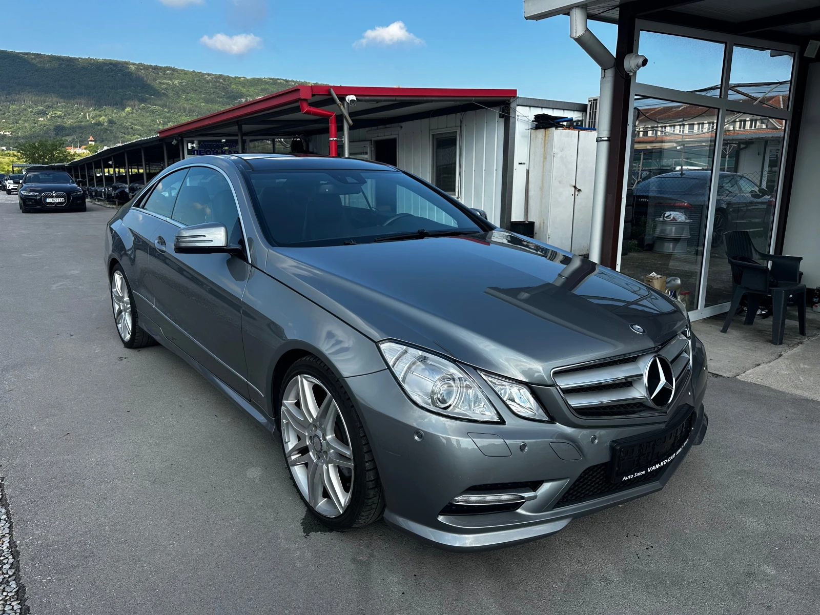 Mercedes-Benz E 220 CDI 170к.с AMG* Face* Като нова