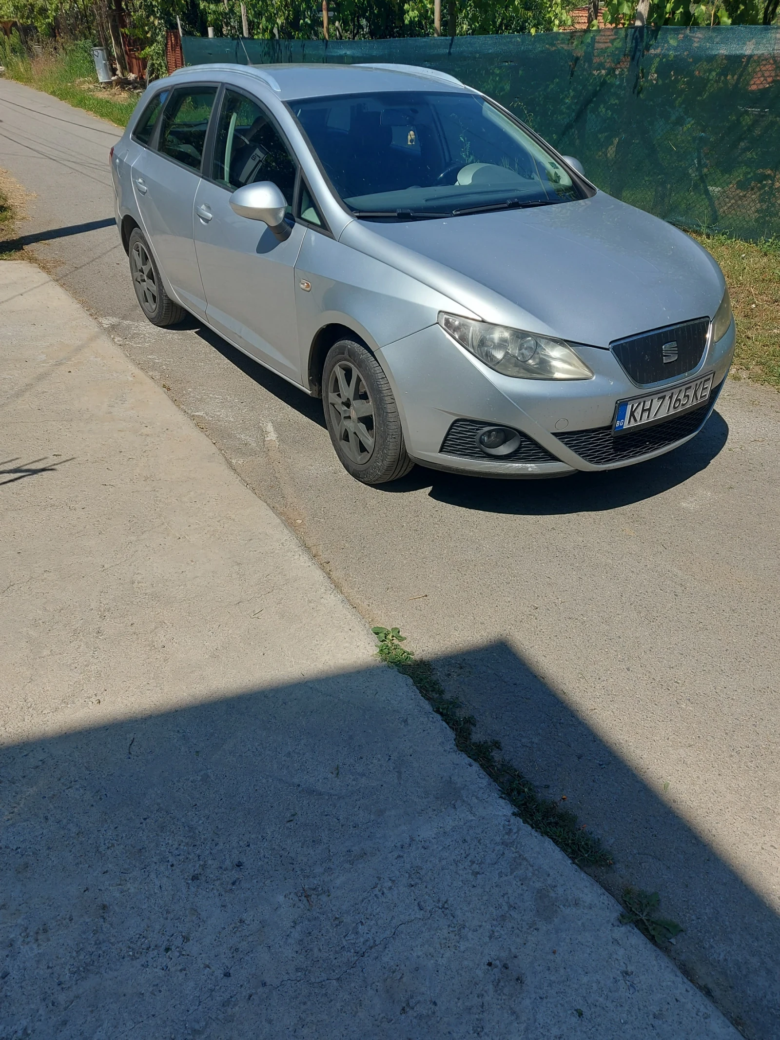 Seat Ibiza, снимка 2 - Автомобили и джипове - 55493719