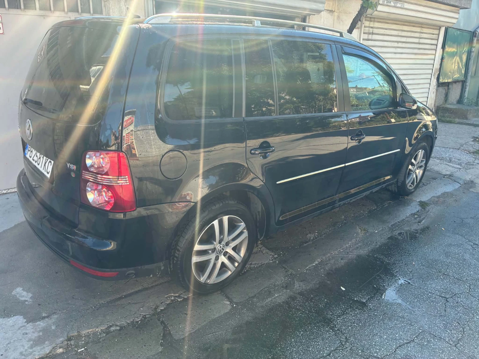 VW Touran, снимка 12 - Автомобили и джипове - 56067150